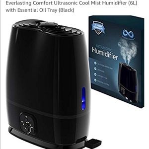 NWT Cool Mist Humidifier